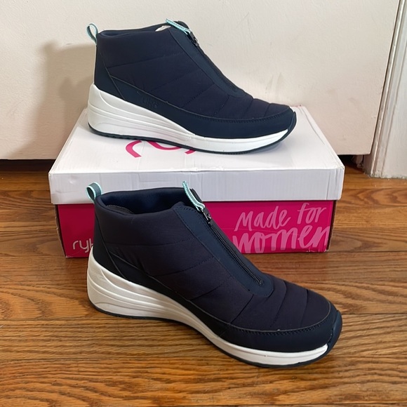 Ryka Gia Puff Cold Weather Boots Black size 10M NWT - Picture 2 of 10